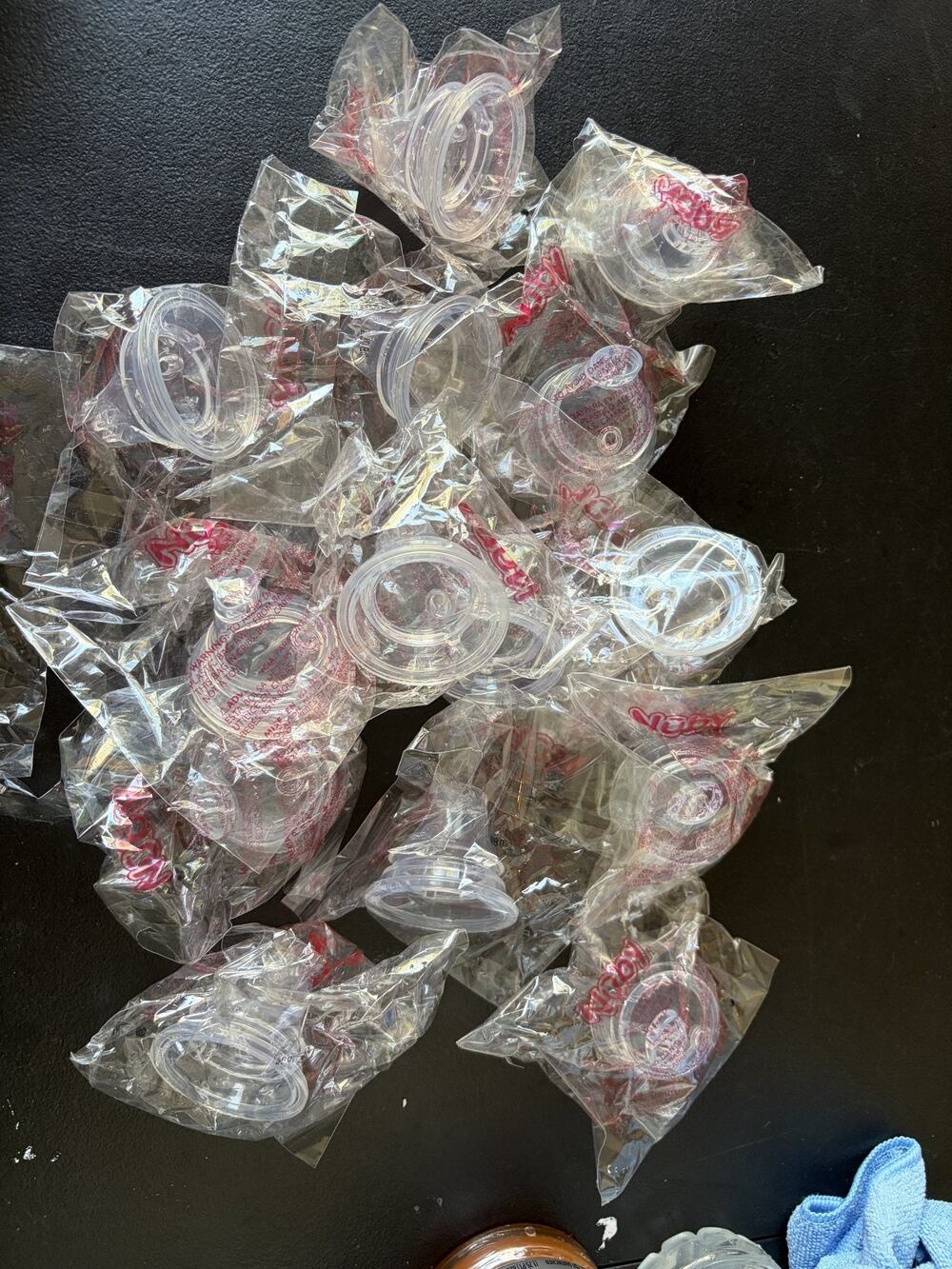 Thirsty Kids Sip It Nuby Replacement Spouts - 14 Count - All new and sealed.